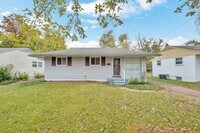 Building Photo - 10772 Spring Garden Dr