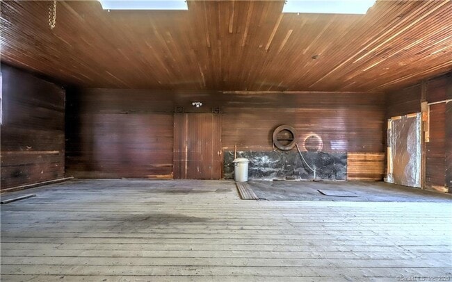 Building Photo - 473 Amity Rd