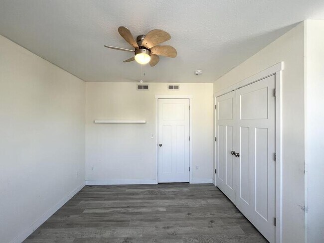 Building Photo - 3546 Terra Sol Dr