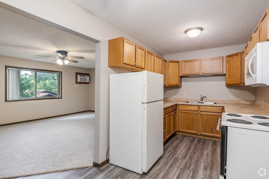 Primary Photo - Commerce Apartments