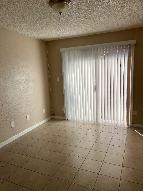 Building Photo - 350 Brown St