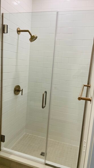 Bathroom - 6640 Mooney St