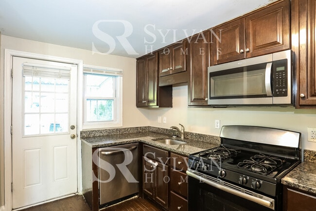 Building Photo - The Lifestyle You Deserve.