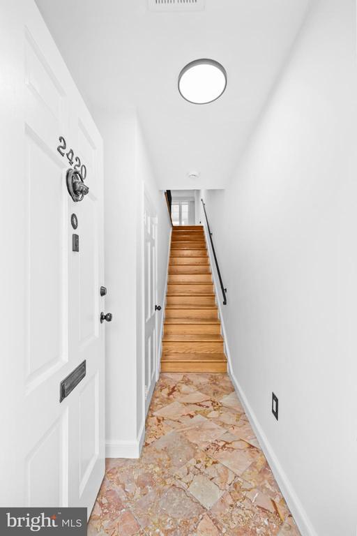 Building Photo - 2420 I St NW