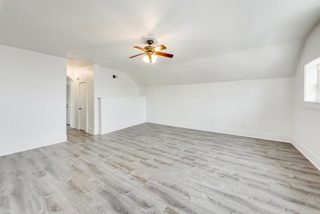 Building Photo - 1812 S Millard Ave