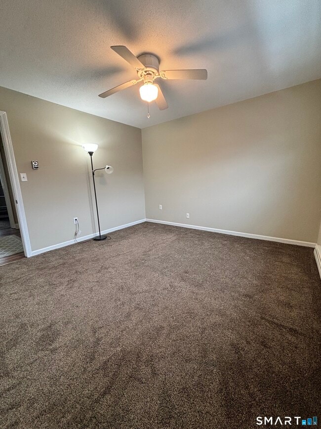 Building Photo - 100-112 N Turnpike Rd