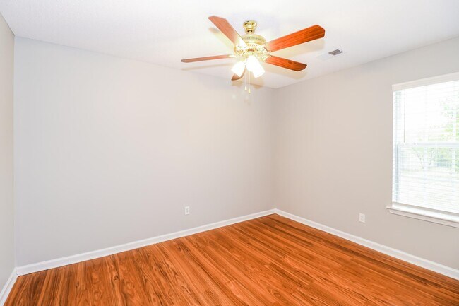 Building Photo - 2415 N Forest Hill Irene Rd