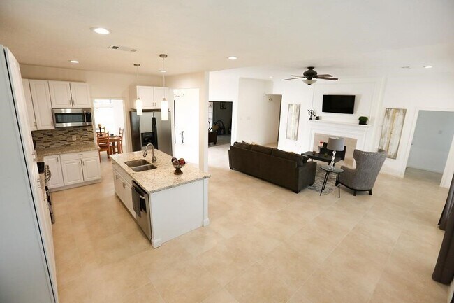 Building Photo - 17907 Stoney Glade Ct