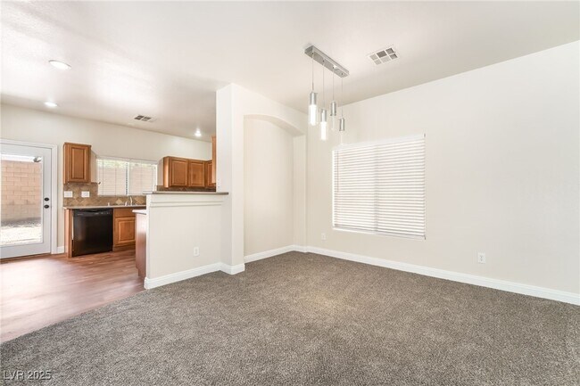 Building Photo - 9175 Sunken Meadow Ave