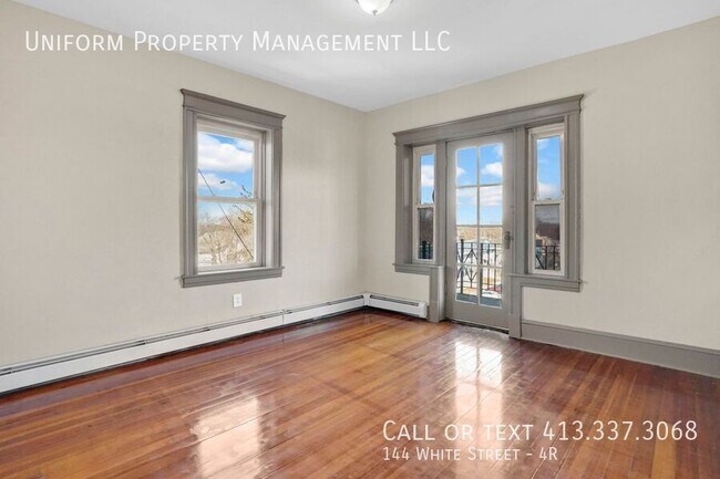 Building Photo - 144 White St