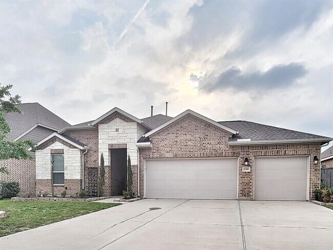 Primary Photo - 2316 Vineyard Terrace Ln