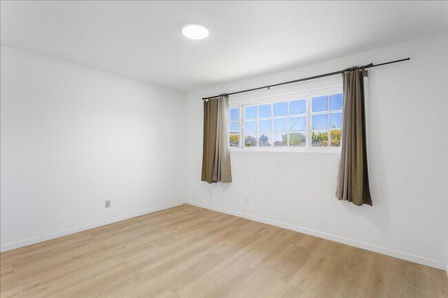 Building Photo - 1229 Coral Reef Pl