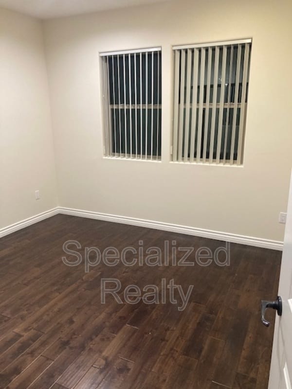 Building Photo - 10921 Whipple St