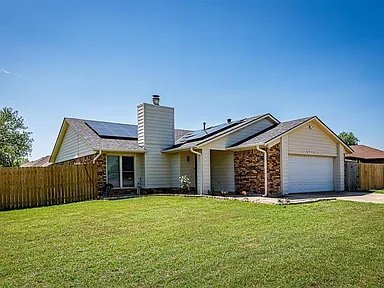 Building Photo - 4715 NE Bell Ave