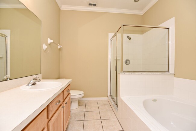 Building Photo - Cozy 4 bedroom home - Oviedo - UCF Welcome.