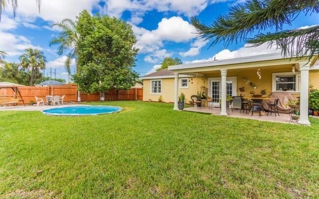 Building Photo - 6790 NW 24th Ct