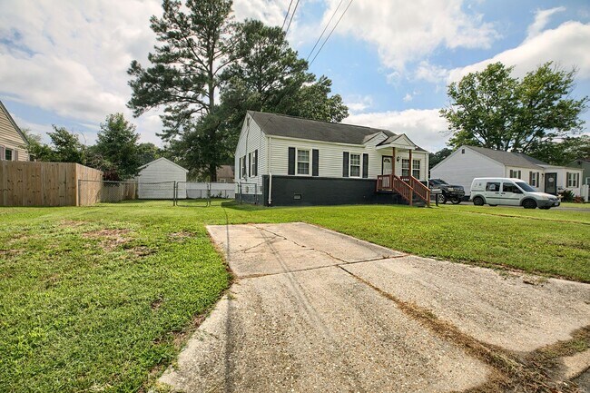Building Photo - Call Sabrina Thomas at 757-767-0767 for more information