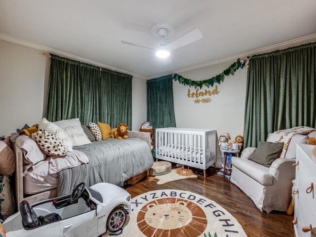 Building Photo - 6009 Ross Ave