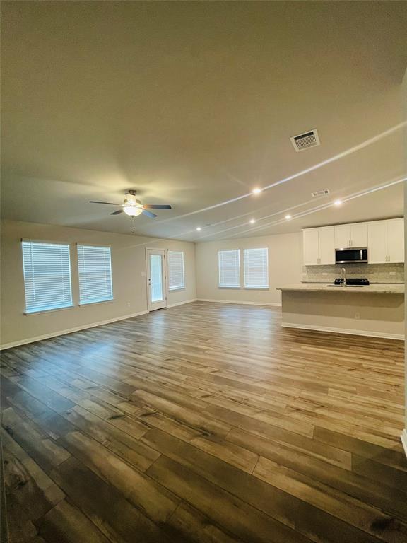 Building Photo - 13724 Heartland Dr