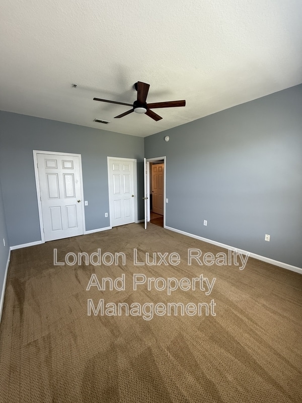 Building Photo - 7990 Baymeadows Rd