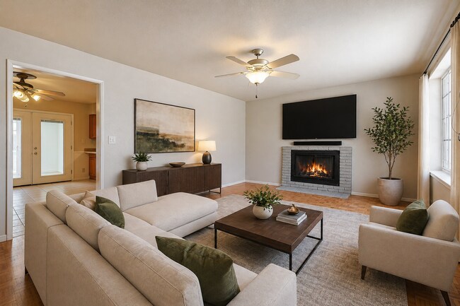 Building Photo - 727 E Vista Del Cerro Dr