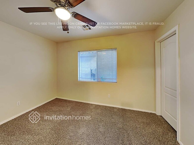 Building Photo - 10018 N 115th Dr