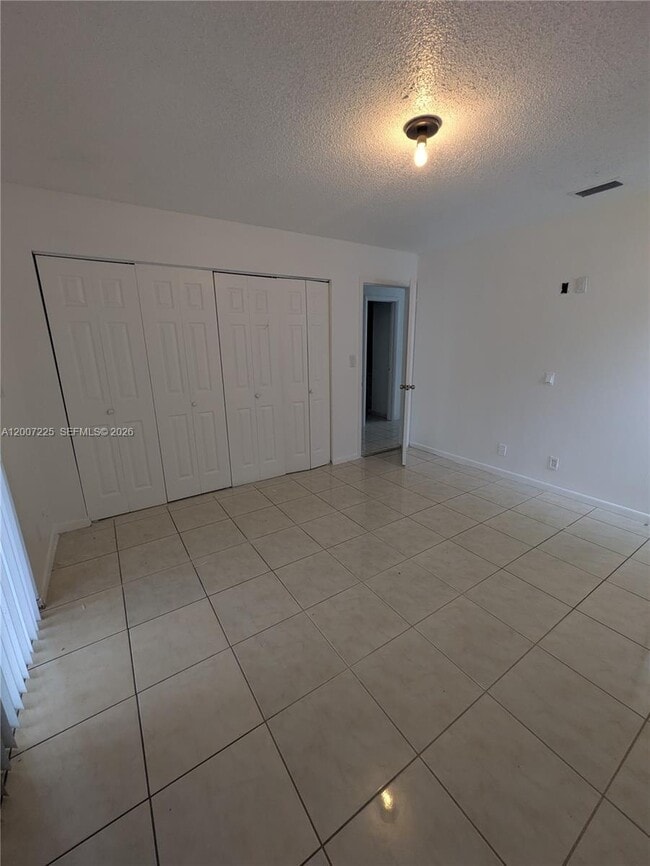 Building Photo - 8033 NW 41 Ct