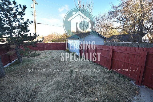Building Photo - Central Norman 3 Bed 3 Bath PRELEASING FOR FALL 2026 SEMESTER