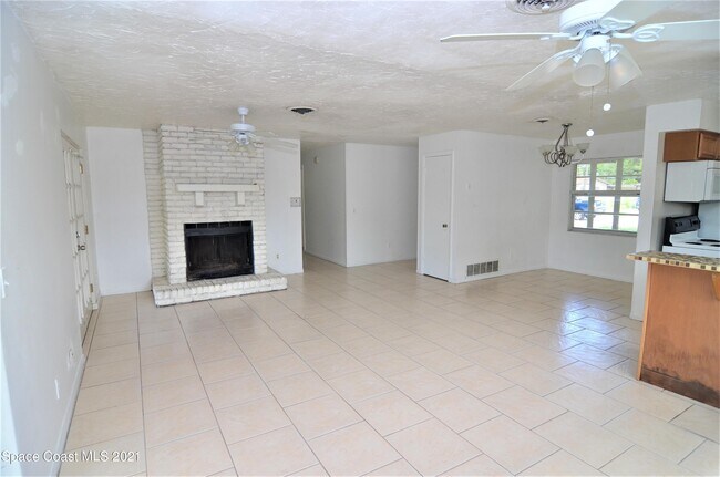 Building Photo - 75 Brandy Ln