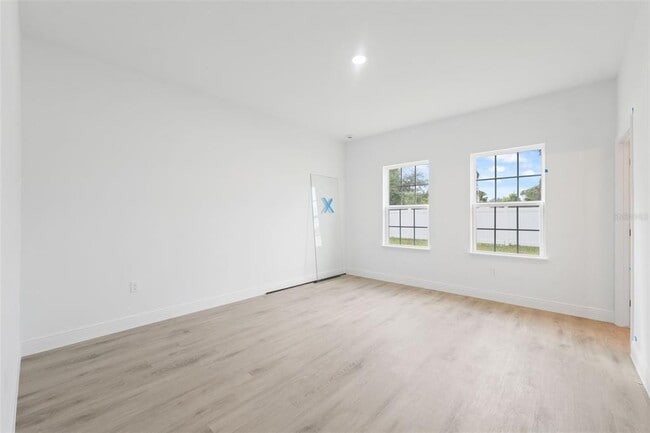 Building Photo - 2273 SW 158th St Rd