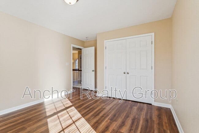 Building Photo - 1519 Elder Ave