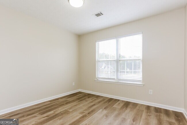 Building Photo - 2376 Carousel Park Dr