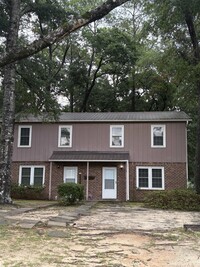 Building Photo - 4405 Lakeside Dr