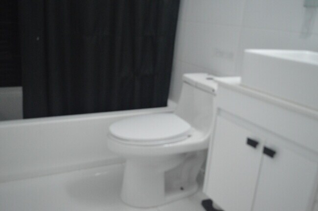 Building Photo - 896 SW 64th Terrace