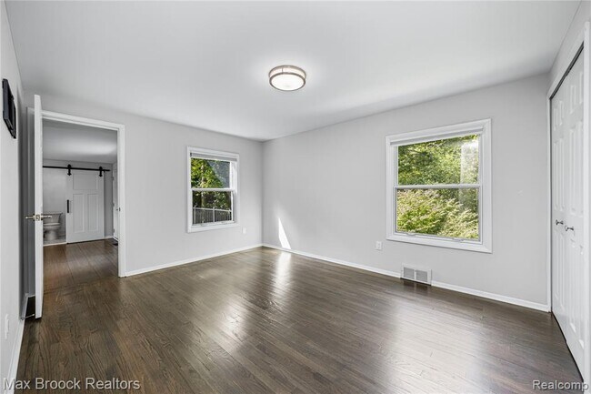 Building Photo - 2601 Lamplighter Ln