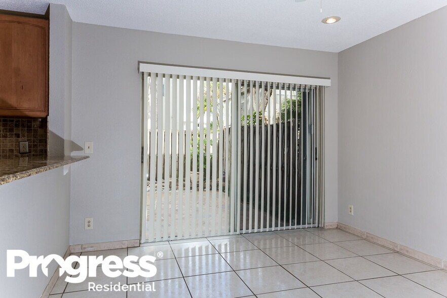 Building Photo - 6701 Fern St