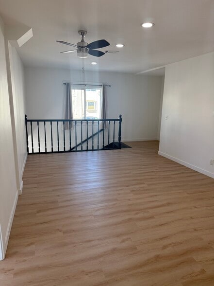 Building Photo - 2427 3rd Ave