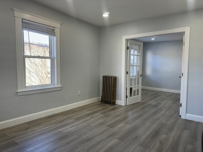 Building Photo - 103 Bowen Ave