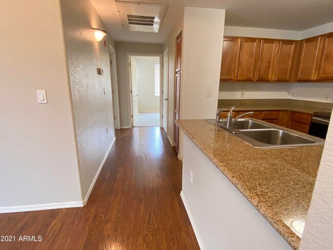 Building Photo - 5302 E Van Buren St