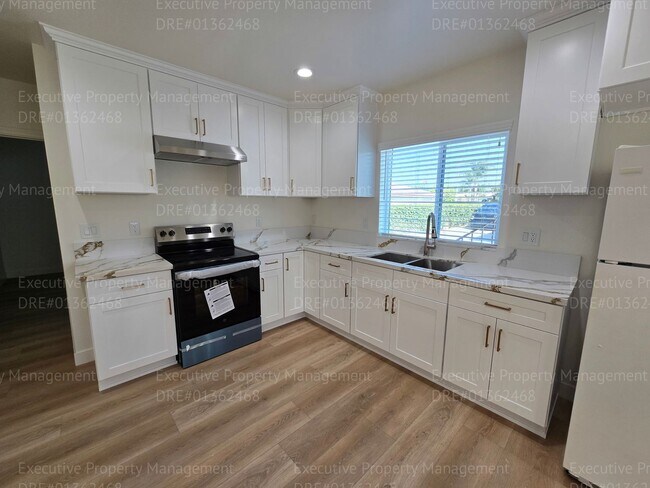 Building Photo - Newly constructed 3 bedroom/ 2 bathroom **...