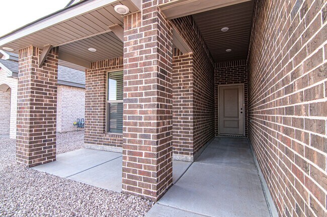 Building Photo - 2405 Copperhead Rd