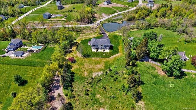 Building Photo - 55 Rolling Ridge Dr