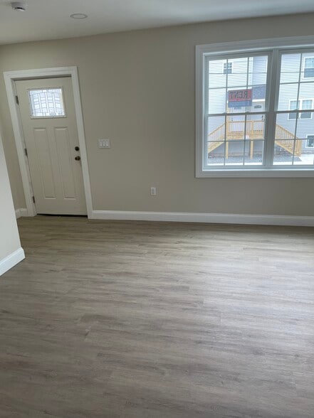 Building Photo - 171 Dunnell Ave