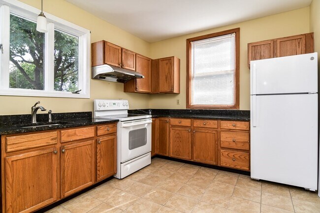 Building Photo - 57 Coburn Ave