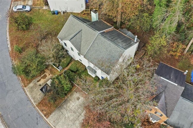 Building Photo - 1015 Plantation Way