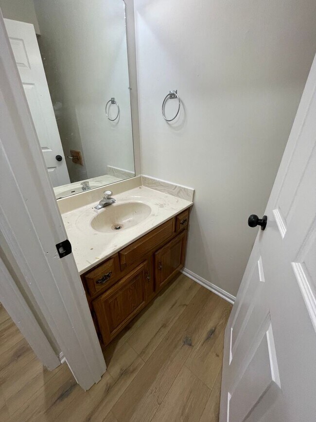 Building Photo - 3616-3618 Hermitage Rd.