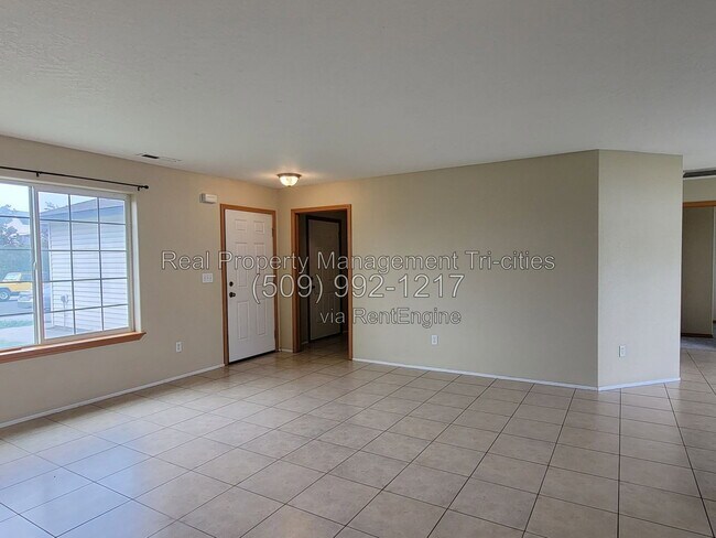 Building Photo - 6305 Thistledown Dr