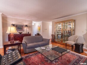 Building Photo - Well maintianed 2bedr 2bath Peoria Condo