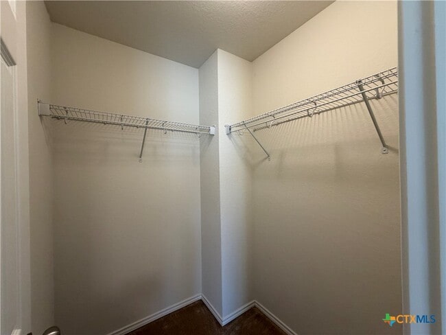 Building Photo - 323 Mistflower