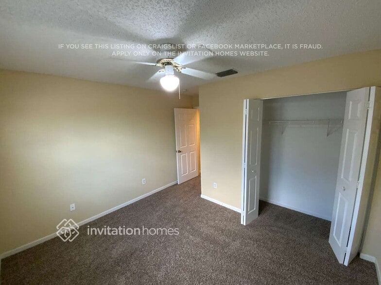 Building Photo - 9648 Tavernier Dr